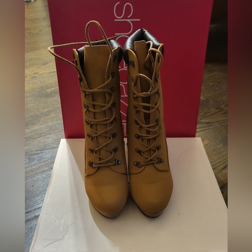 💜💜 Darlene Camel Booties 💜💜